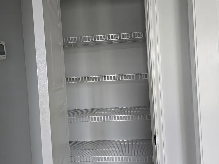 108 Wenlock Cir — Photo 17