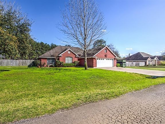3rd image of 111 Creekwood Dr