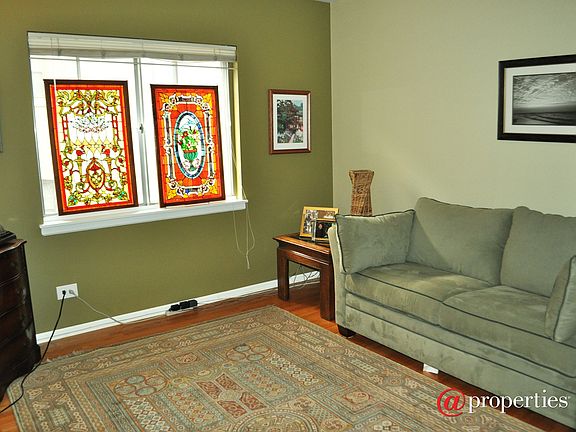 5th image of 420 Linden Ave APT 304