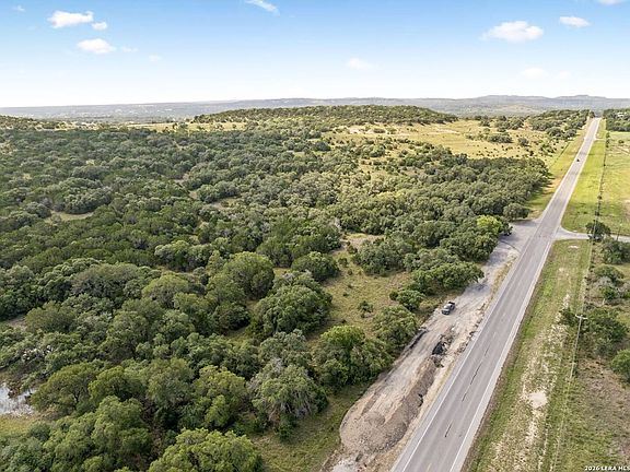 4th image of TRACT 18 26 Seewald Rd