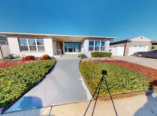 4933 Art St, San Diego, CA 92115