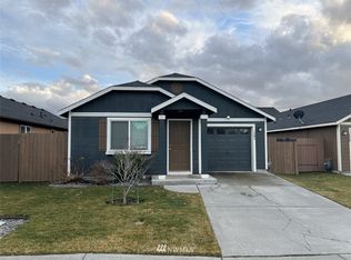 1203 SW Carver St, College Place, WA 99324