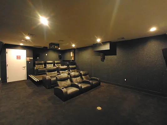 Rented by City Vista Inc | media 21