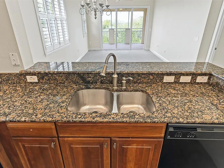 35 Riverview Bnd S #1841 — Photo 7
