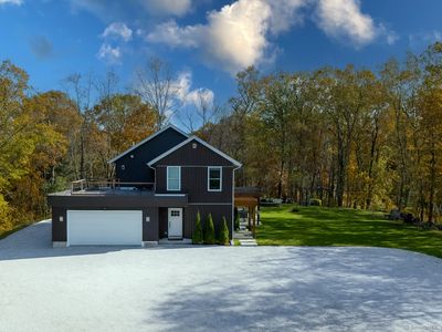 2 Evet Drive, New Fairfield, CT, 06812