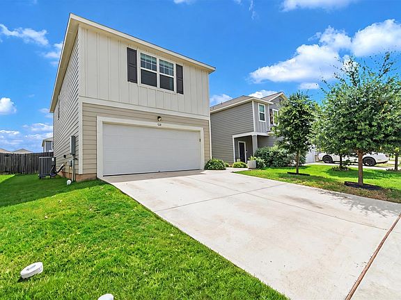 3rd image of 132 Thistle Ln