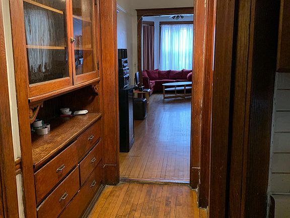 2nd image of 1626 N Karlov Ave APT 1