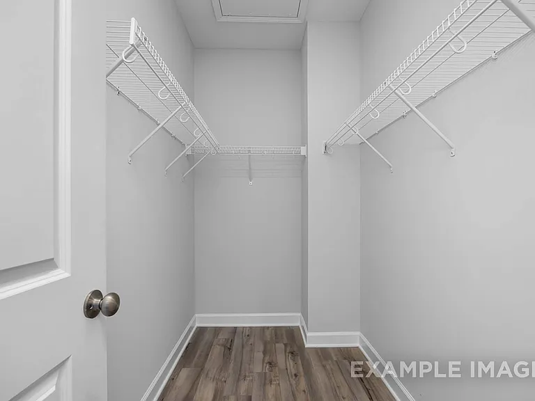 24 Baldwin St — Photo 3