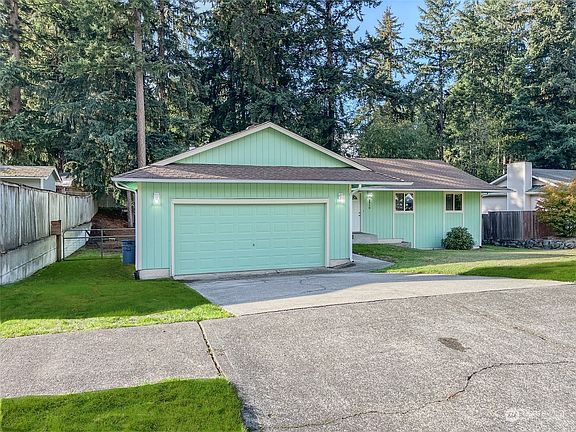 3rd image of 2710 26th ST SE