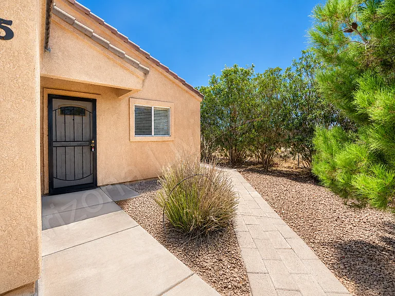 3425 N Yuma St — Photo 3