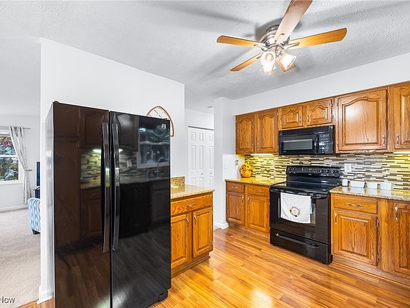 5th image of 3351 Concord Dr