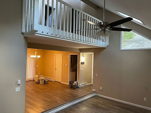 5th image of 610 Forest Dr