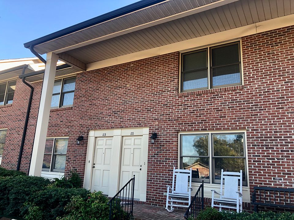 1st image of 111 Hillcrest Dr