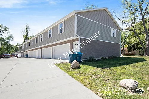 2551 Redwood Ave Photo 1