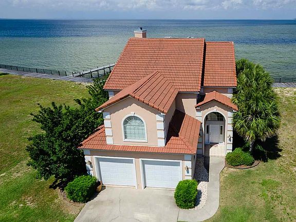 2nd image of 26 Baybridge Dr
