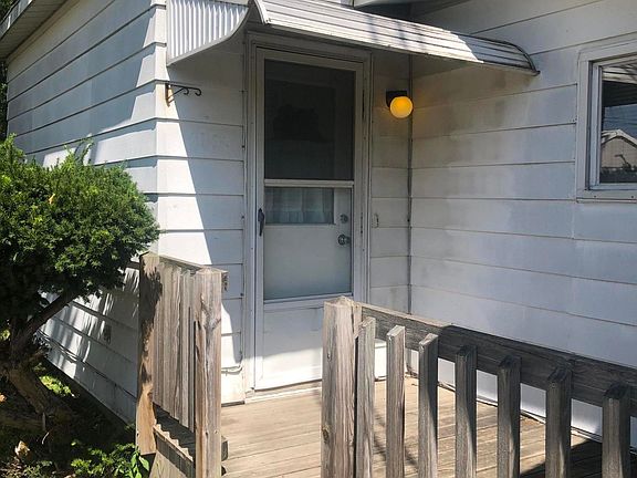2nd image of 2025 Gaines Dr