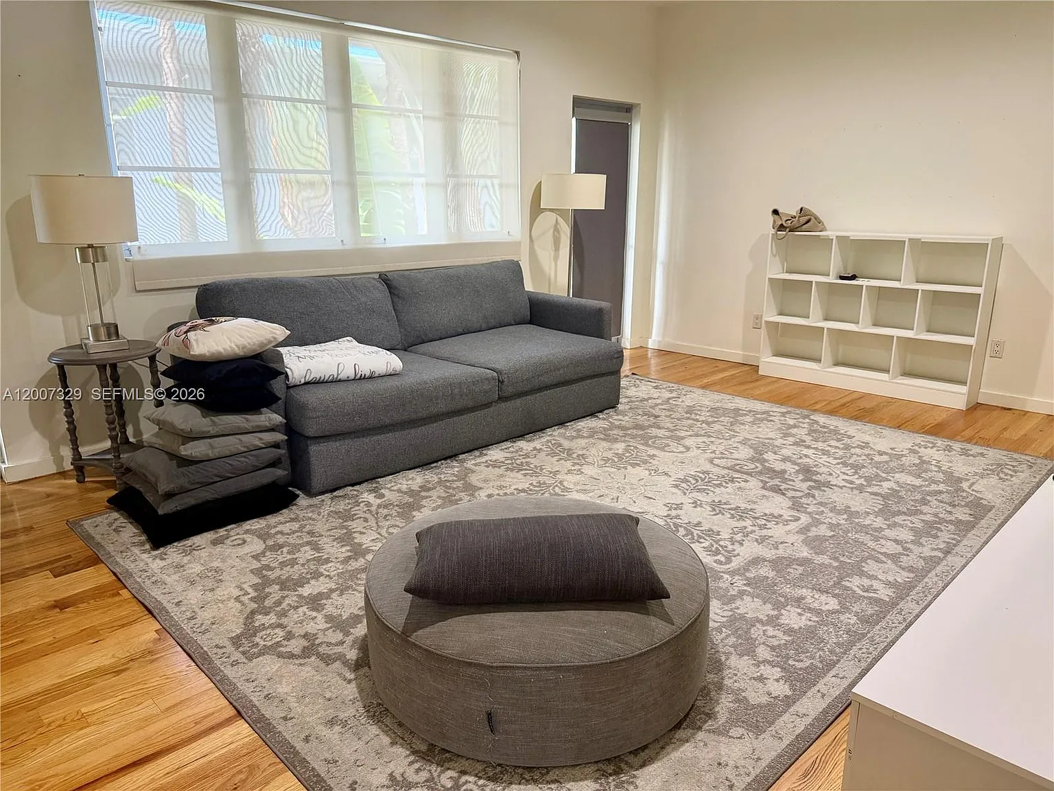 1551 Condo — Photo 3