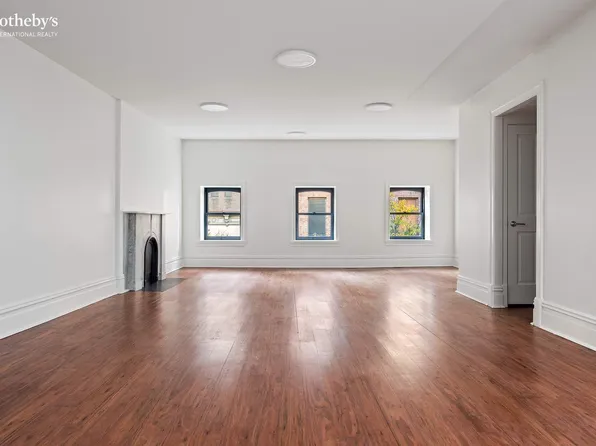 235 East 31st Street image 11 of 13