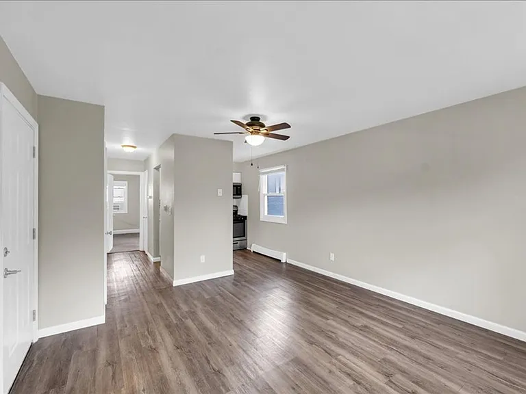333 Riley Dr — Photo 5