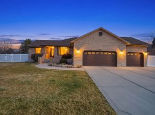 10071 S Bingham Miner Ct, South Jordan, UT 84095