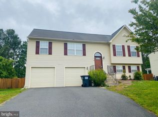 8707 Lancaster Gate Rd, Fredericksburg, VA 22408