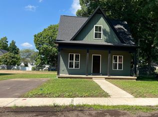 107 Lester Ave, Dowagiac, MI 49047