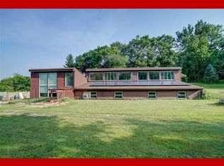 3996 Oak Park Rd, Deerfield, WI 53531