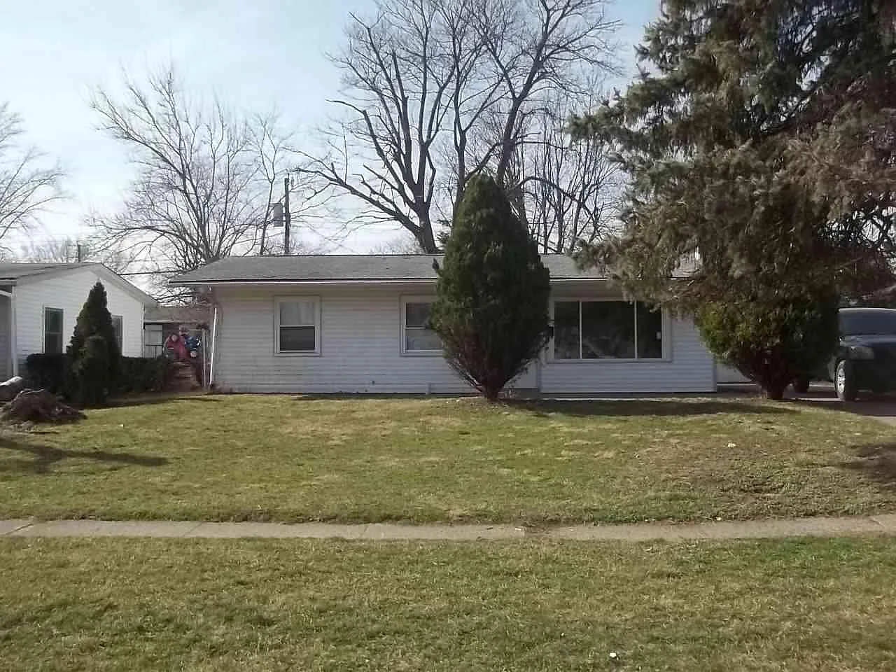 3120 Midvale Dr photo 1