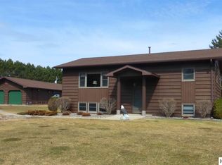 21658 Airport Rd, Grand Rapids, MN 55744