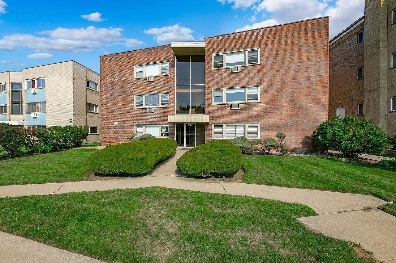 2 bed, 1.5 bath, 1000 sqft, $1,895 — Photo 1