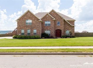 423 W Eagle Ridge Dr, Farmington, AR 72730
