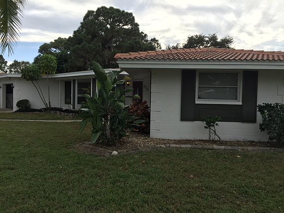 3rd image of 131 Degas Dr