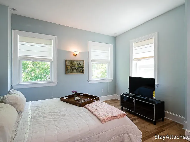 723 5th St NE — Photo 18