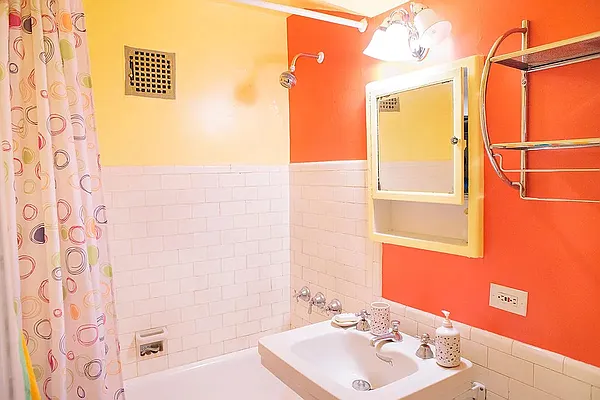 Rented by R New York | media 4