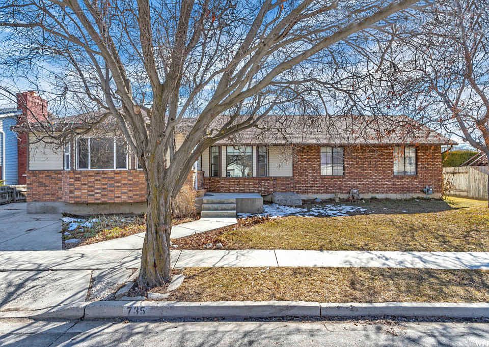 1st image of 735 W 180th St S