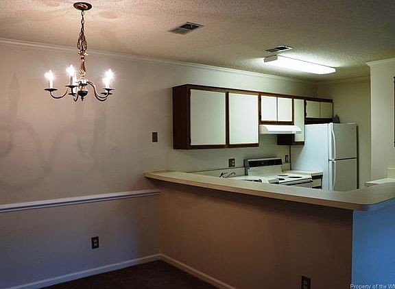 2nd image of 107 Stratford Dr APT H