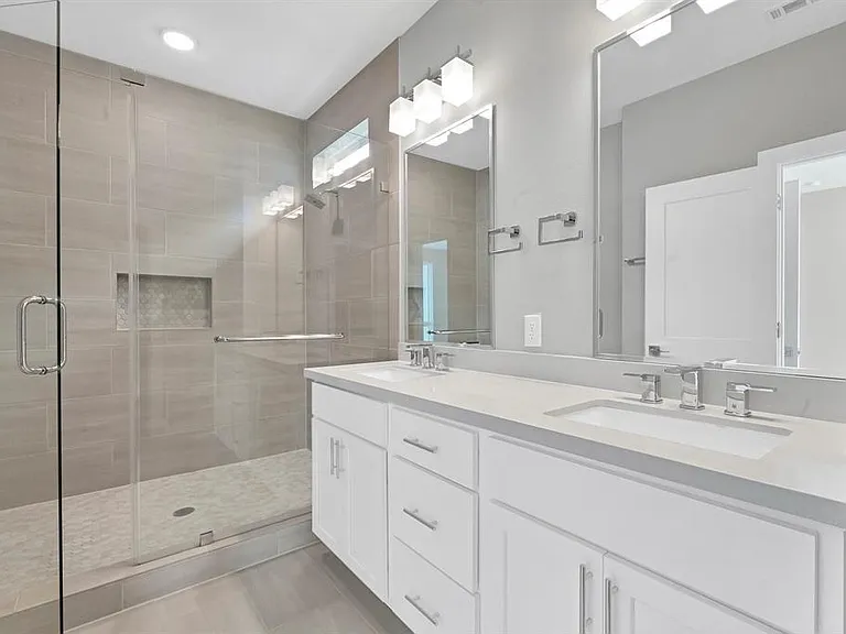 4507 Whitney Park Way — Photo 9