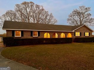 580 Mountain View Dr, Thomaston, GA 30286