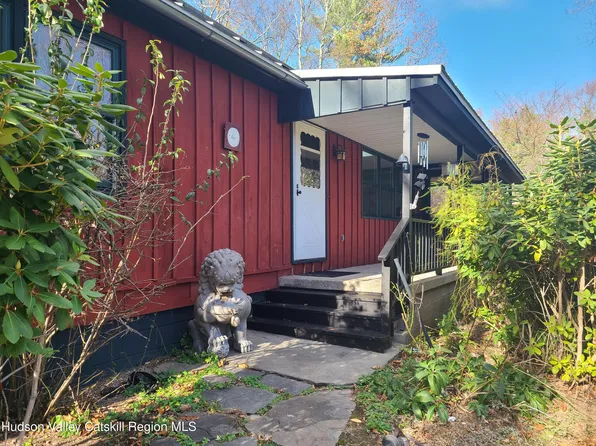 44 Sheldon Hill Road, Olivebridge, NY 12461