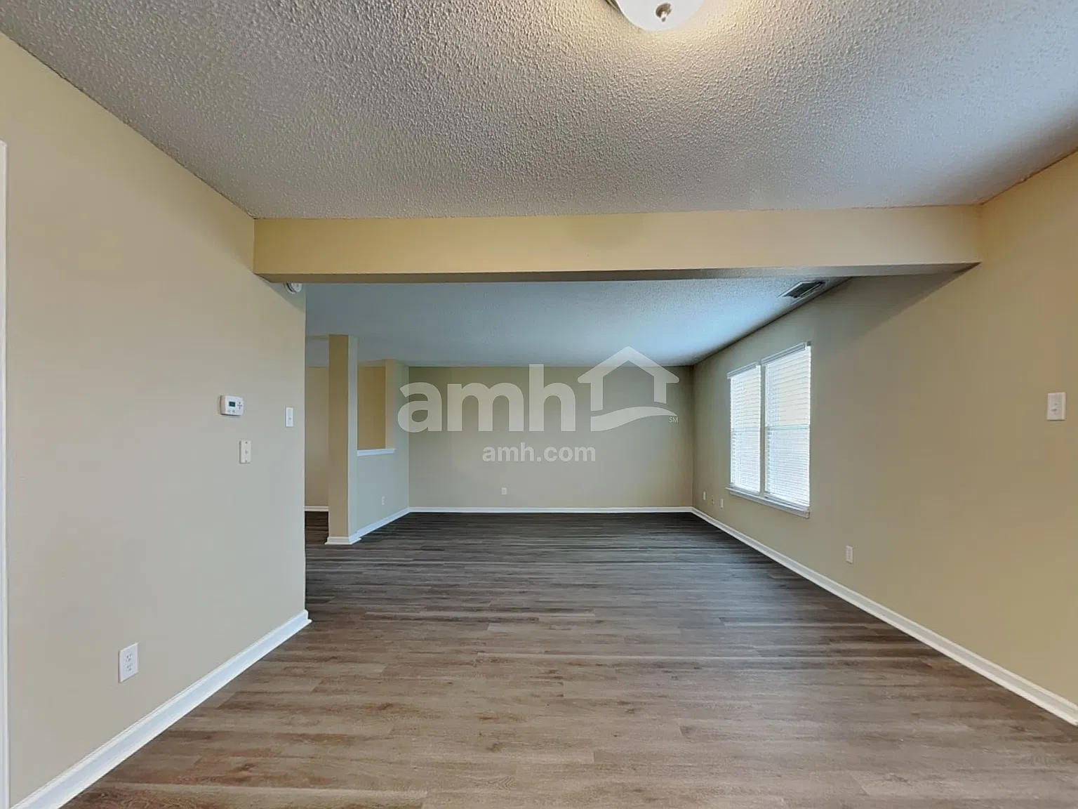 3 bed, 2.5 bath, 2035 sqft, $1,975 — Photo 4