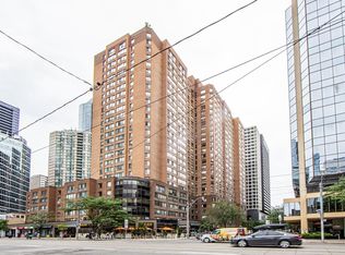 633 Bay St #216, Toronto, ON M5G 2G4