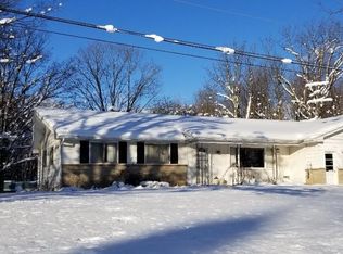 3467 Bauer Rd, Jenison, MI 49428