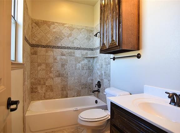 2nd image of 1300 Livorno Dr