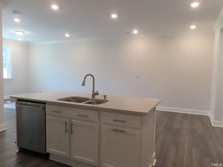 1528 Chirping Bird Ct — Photo 24
