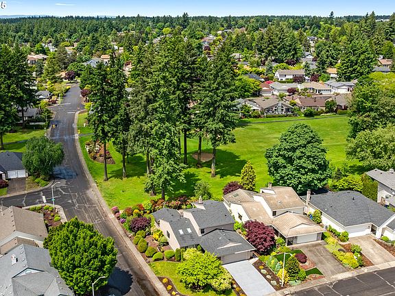 4th image of 3016 SE 153rd Ave