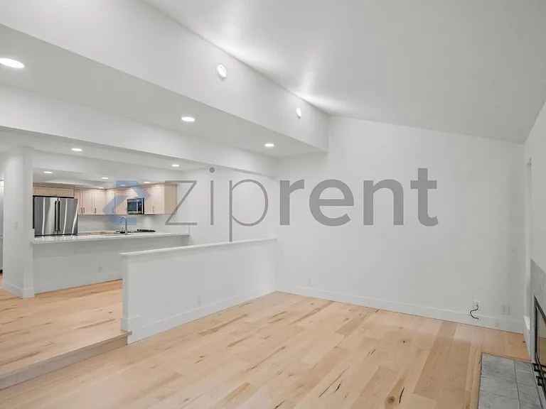223 Saratoga Ave — Photo 7