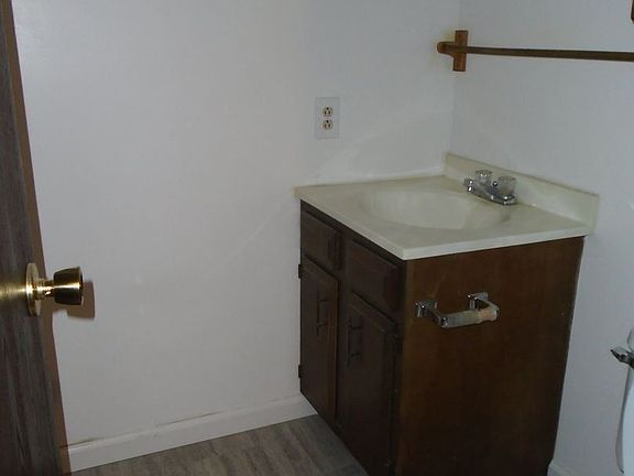 4th image of 519 N Manhattan Ave #14