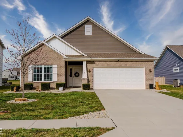 462 N Crystal Dr, Fortville, IN 46040