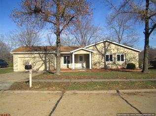 347 Jamboree Dr, Ballwin, MO 63021