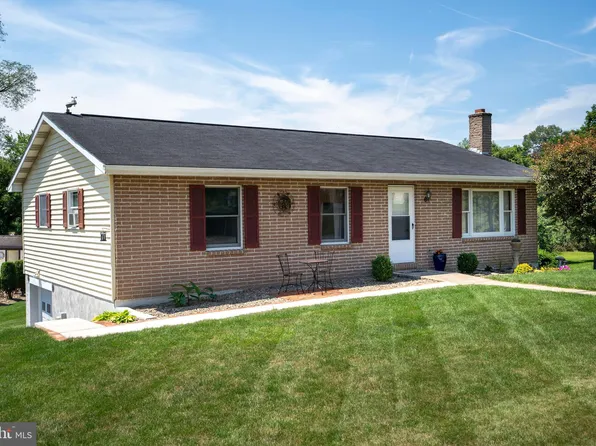 1212 Pine Cir, Bellefonte, PA 16823